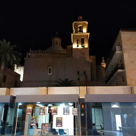 Center - Cisneros